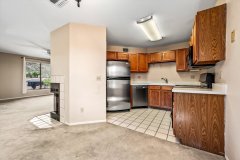 08-Dining-Area-to-Kitchen